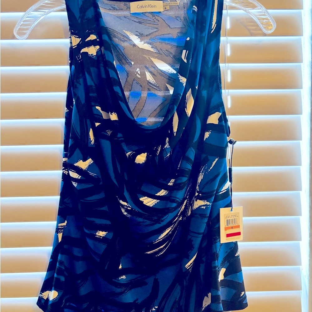 Calvin Klein Black/Blue/White Shell NWT size Small